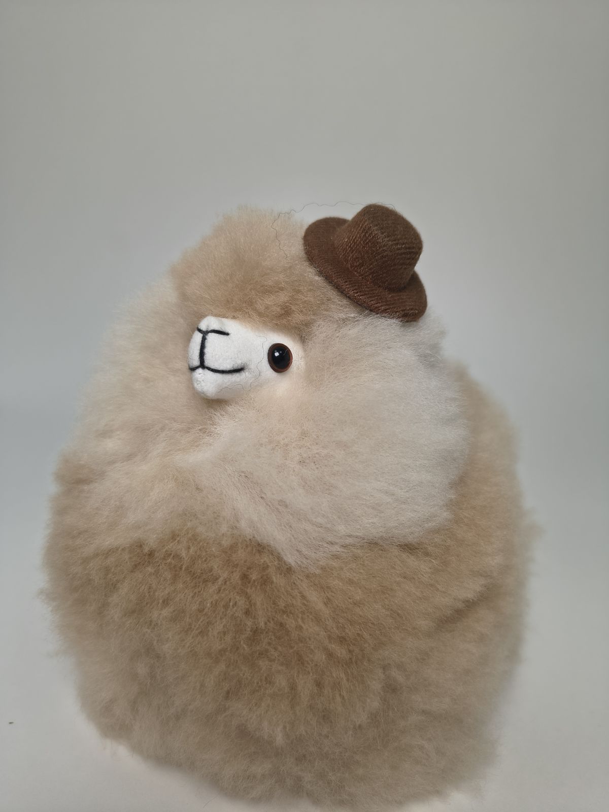 Капелюх для іграшки Альпака — Коричневий, Маленький | Fluffy